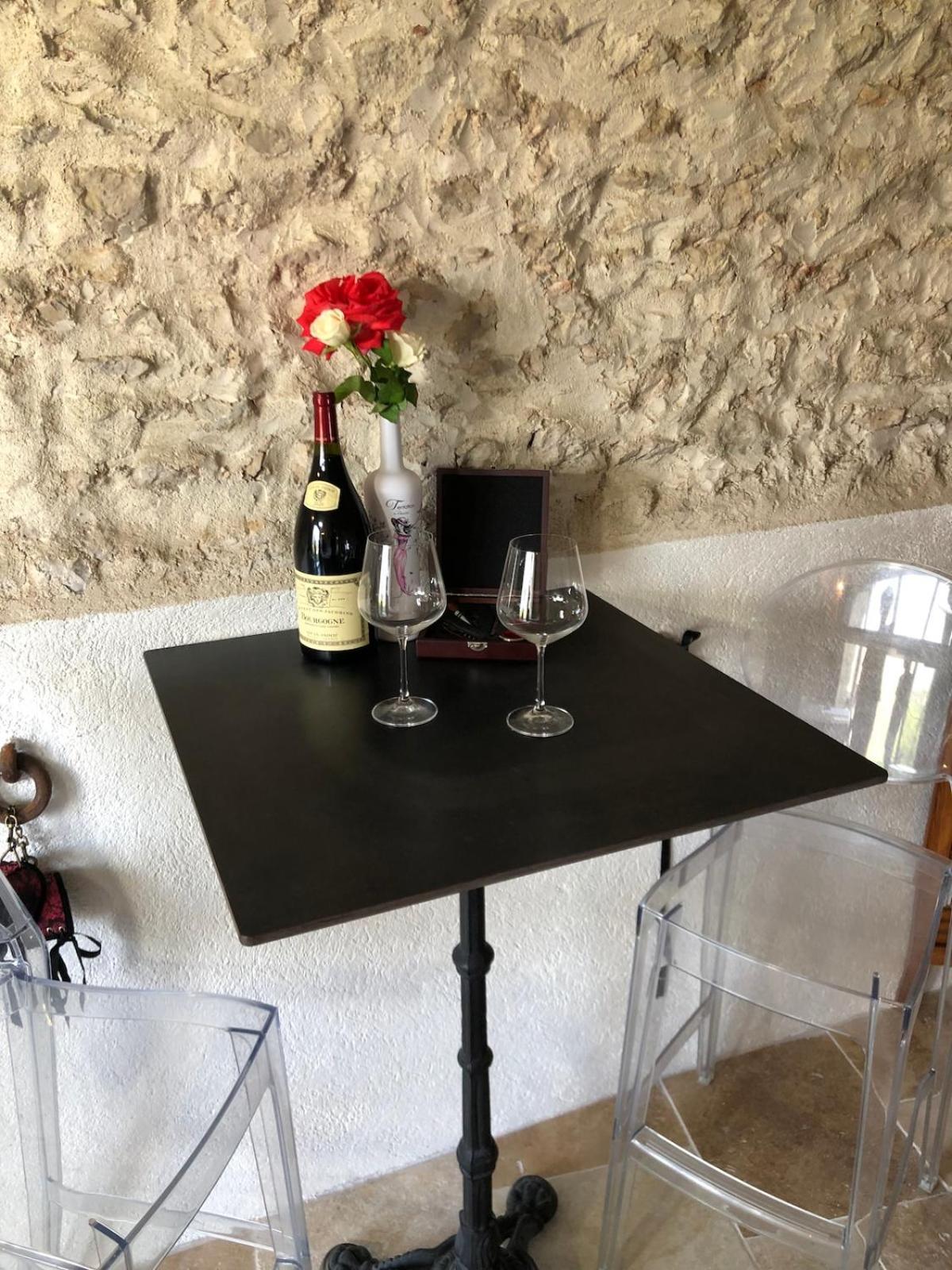 Nuit Insolite Avec Jacuzzi Privatif Et Piscine La Roquette-sur-Var Bagian luar foto